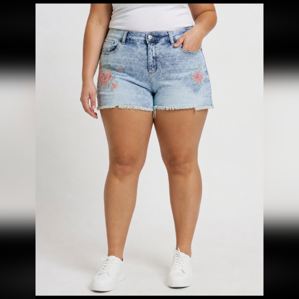 TIME AND TRU Embroidered Floral Cut off Shorts 10